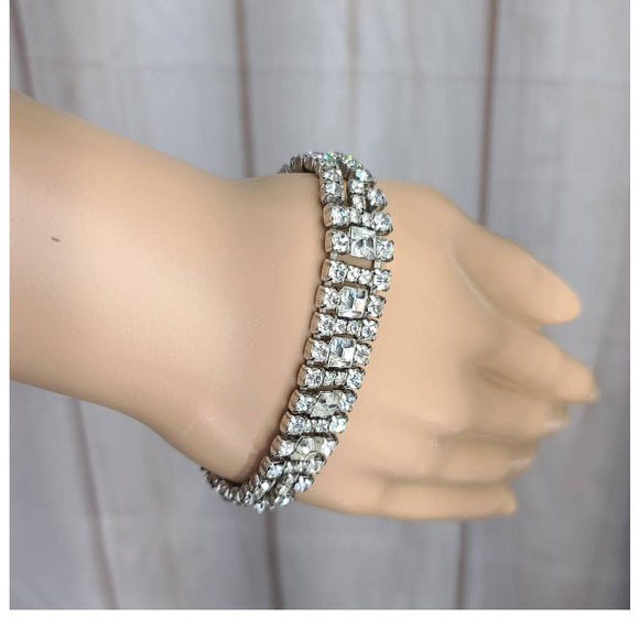 Vintage Garne Jewelry Silver Tone 2/3 Row Rhinestone Bracelet Emerald/Round 7.5 - Picture 3 of 7